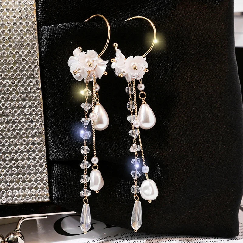 New Korean Flower Asymmetrical Dangle Earrings for Women Long Tassel Butterfly Imitation Pearl Cat Drop Earring Party Jewelry